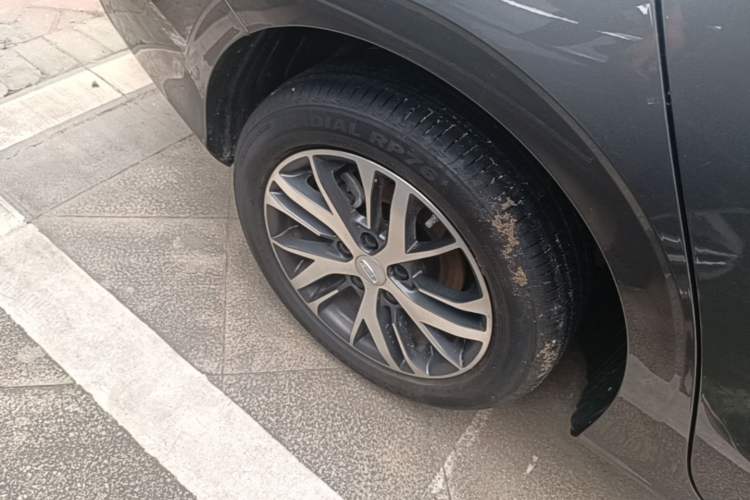 Used Geely Auto Emgrand 2023 4th Generation Champion Edition 1.5L CVT Luxury Model Right Rear Wheel Hub