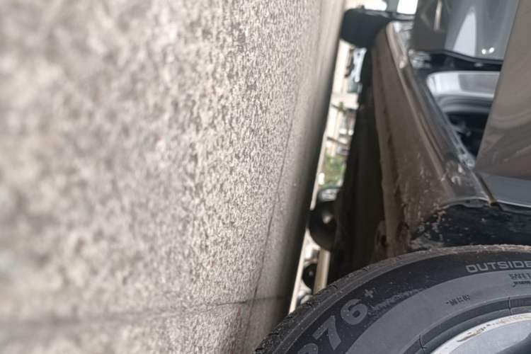 Used Geely Auto Emgrand 2023 4th Generation Champion Edition 1.5L CVT Luxury Model Right Side Sill