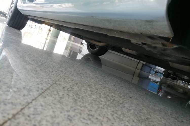 Used Geely Auto Emgrand 2023 4th Generation Champion Edition 1.5L CVT Prestige Model Right Side Sill