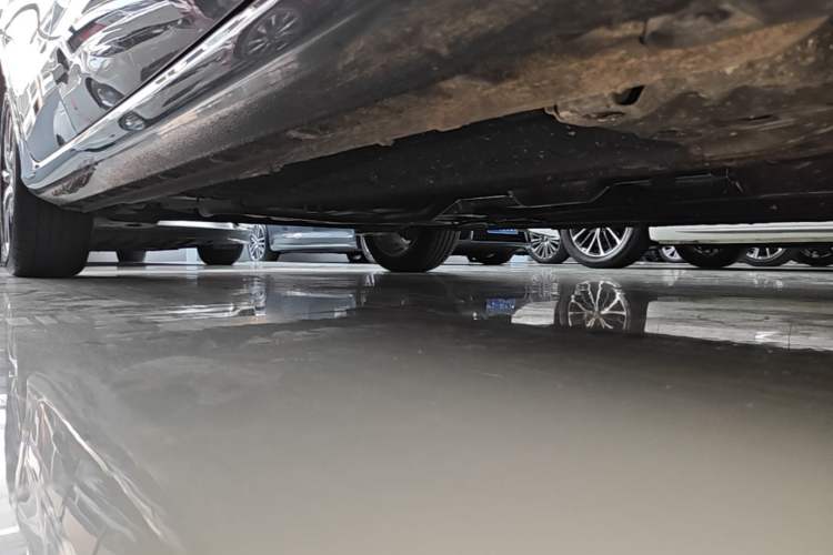 Used Geely Auto Emgrand 2023 4th Generation Champion Edition 1.5L CVT Prestige Model Right Side Sill