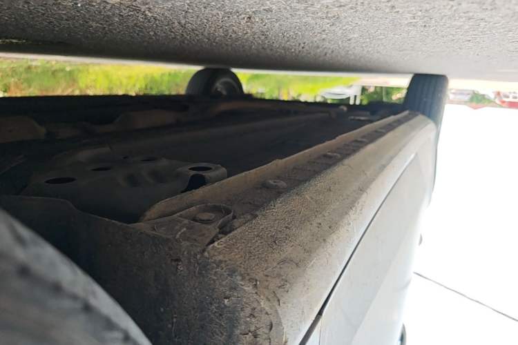Used Geely Auto Emgrand 2023 4th Generation Champion Edition 1.5L CVT Prestige Model Right Side Sill