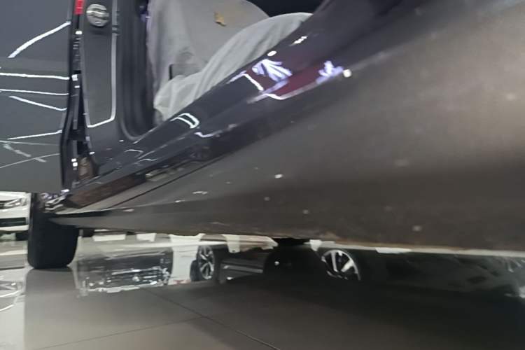 Used Geely Auto Emgrand 2023 4th Generation Champion Edition 1.5L CVT Luxury Model Right Side Sill