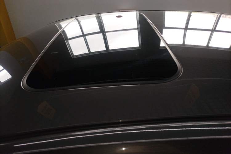Used Geely Auto Emgrand 2023 4th Generation Champion Edition 1.5L CVT Prestige Model Roof