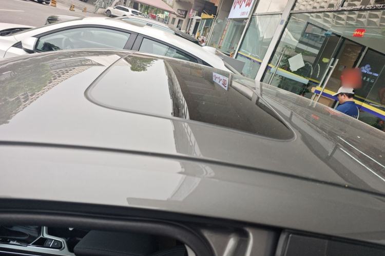 Used Geely Auto Emgrand 2023 4th Generation Champion Edition 1.5L CVT Prestige Model Roof