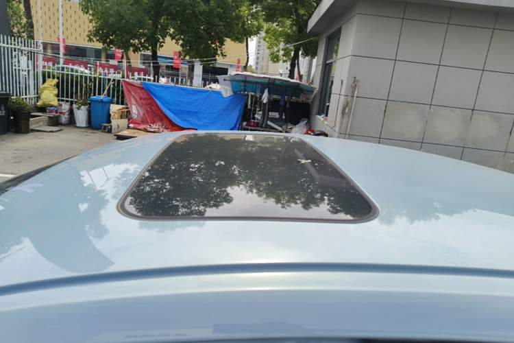 Used Geely Auto Emgrand 2023 4th Generation Champion Edition 1.5L CVT Flagship Model Roof