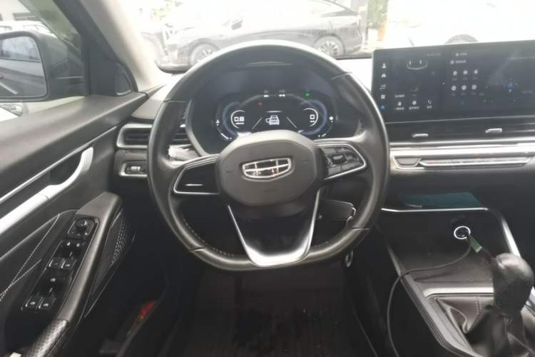 Used Geely Auto Emgrand 2023 4th Generation Champion Edition 1.5L Manual Luxury Model Steering Wheel