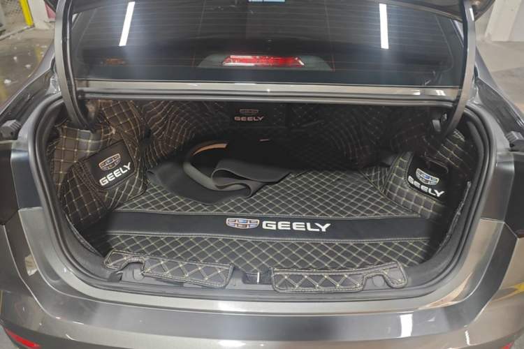 Used Geely Auto Emgrand 2023 4th Generation Champion Edition 1.5L CVT Luxury Model Trunk