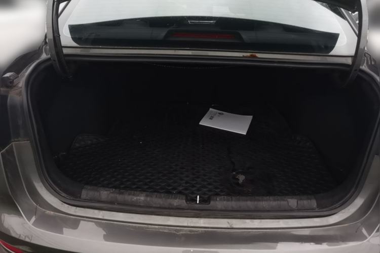 Used Geely Auto Emgrand 2023 4th Generation Champion Edition 1.5L Manual Luxury Model Trunk