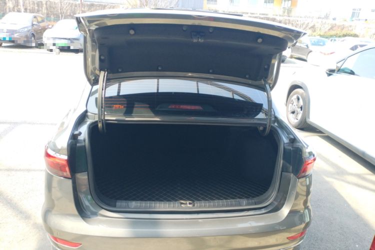 Used Geely Auto Emgrand 2023 4th Generation Champion Edition 1.5L CVT Luxury Model Trunk