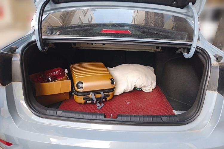 Used Geely Auto Emgrand 2023 4th Generation Champion Edition 1.5L CVT Luxury Model Trunk