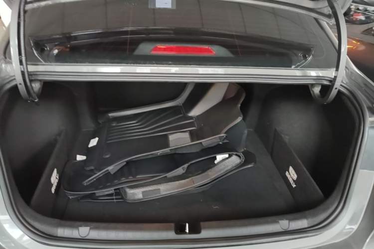 Used Geely Auto Emgrand 2023 4th Generation Champion Edition 1.5L CVT Luxury Model Trunk