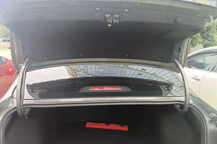 Used Geely Auto Emgrand 2023 4th Generation Champion Edition 1.5L CVT Luxury Model Trunk