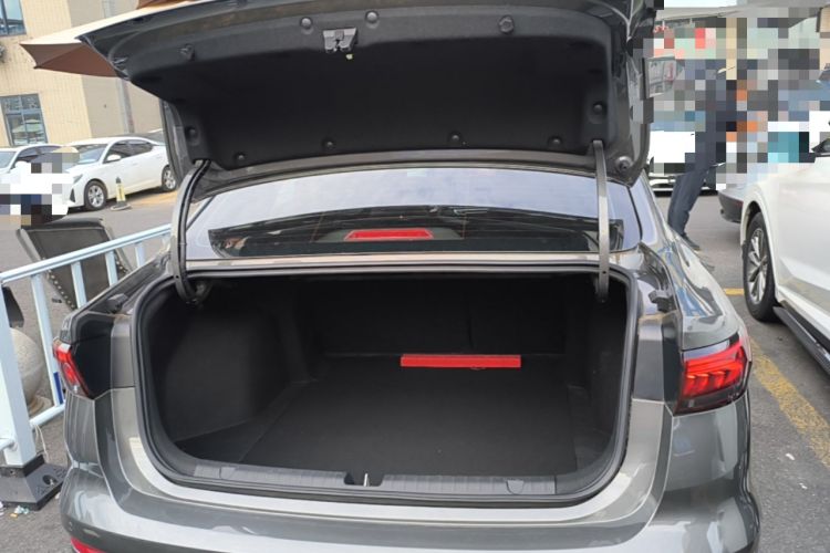 Used Geely Auto Emgrand 2023 4th Generation Champion Edition 1.5L CVT Prestige Model Trunk