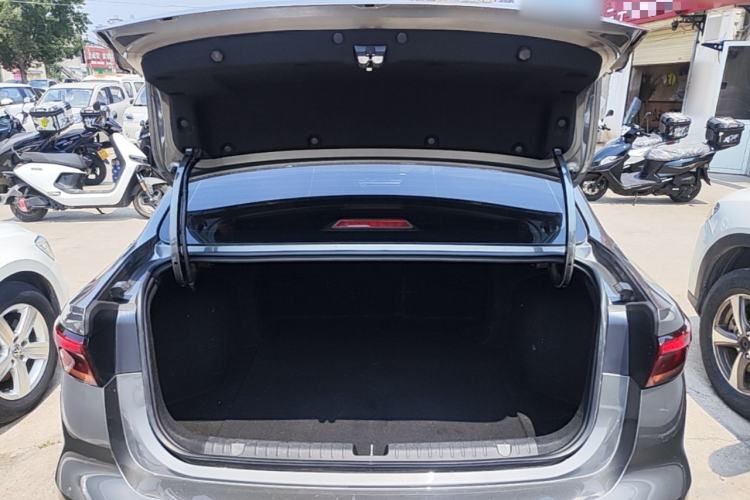 Used Geely Auto Emgrand 2023 4th Generation Champion Edition 1.5L CVT Prestige Model Trunk