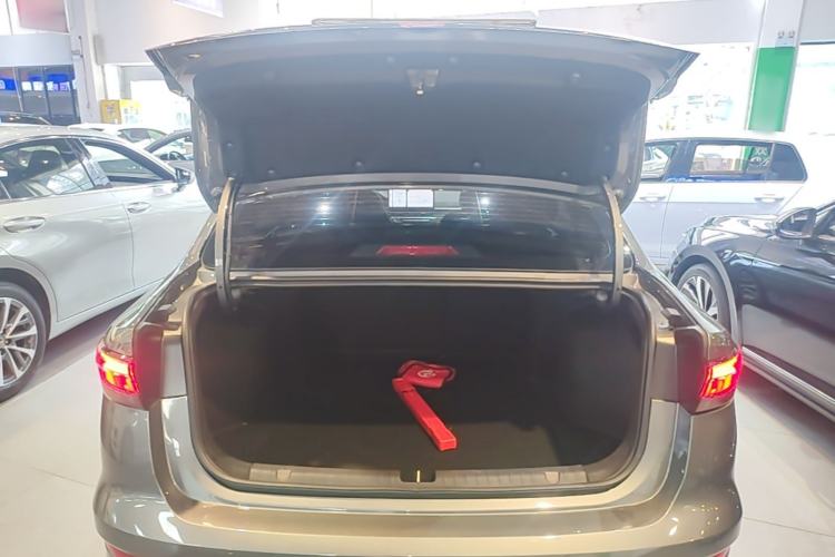 Used Geely Auto Emgrand 2023 4th Generation Champion Edition 1.5L CVT Prestige Model Trunk