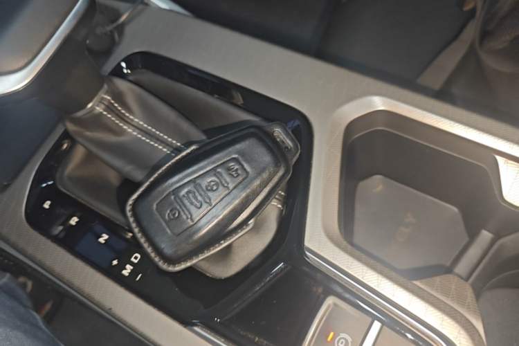 Used Geely Auto Emgrand 2023 4th Generation Champion Edition 1.5L CVT Luxury Model Vehicle Key
