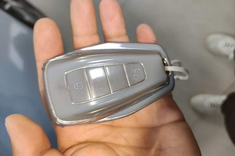 Used Geely Auto Emgrand 2023 4th Generation Champion Edition 1.5L CVT Flagship Model Vehicle Key