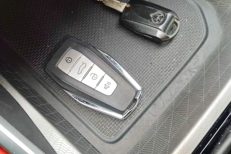 Used Geely Auto Emgrand 2023 4th Generation Champion Edition 1.5L CVT Prestige Model Vehicle Key