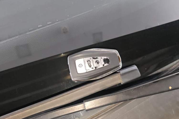 Used Geely Auto Emgrand 2023 4th Generation Champion Edition 1.5L CVT Prestige Model Vehicle Key