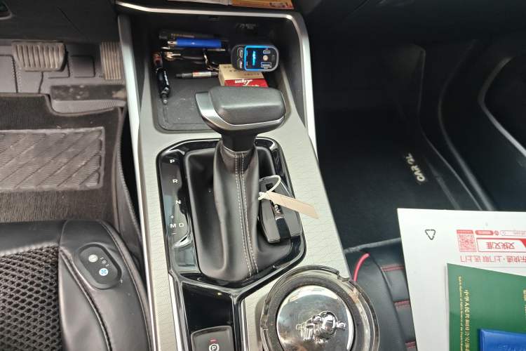 Used Geely Auto Emgrand 2023 4th Generation Champion Edition 1.5L CVT Prestige Model Gear Lever