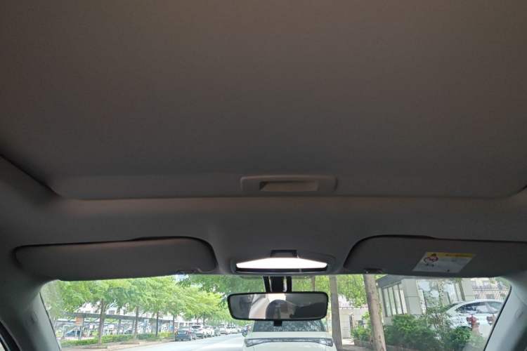Used Geely Auto Emgrand 2023 4th Generation Champion Edition 1.5L CVT Flagship Model Headliner