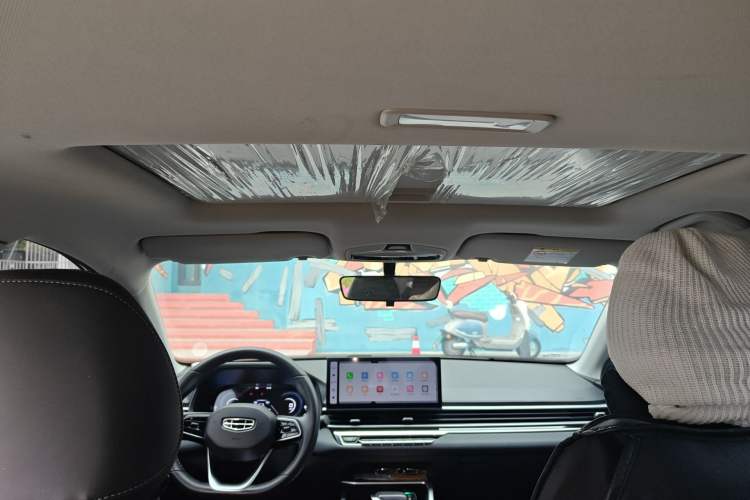 Used Geely Auto Emgrand 2023 4th Generation Champion Edition 1.5L CVT Prestige Model Headliner