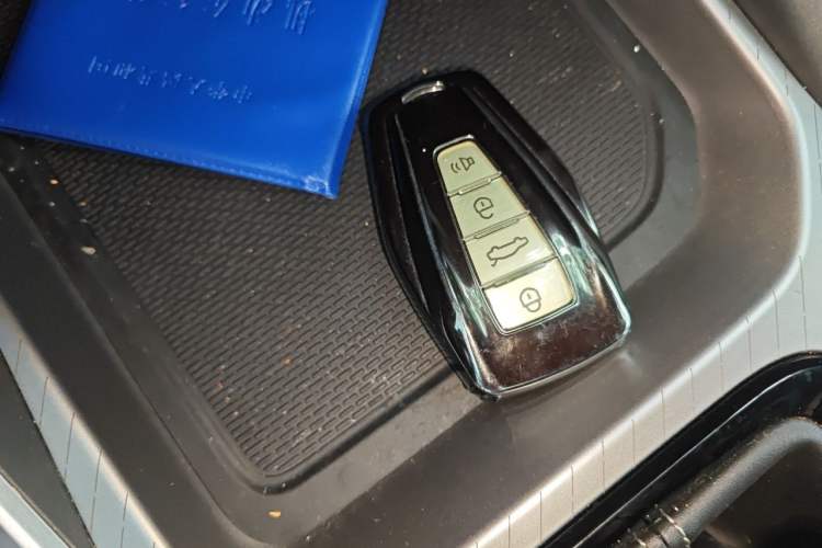 Used Geely Auto Emgrand 2023 4th Generation Champion Edition 1.5L CVT Flagship Model Vehicle Key