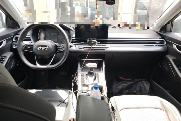 Used Geely Auto Emgrand 2023 4th Generation Champion Edition 1.5L CVT Luxury Model Center Console