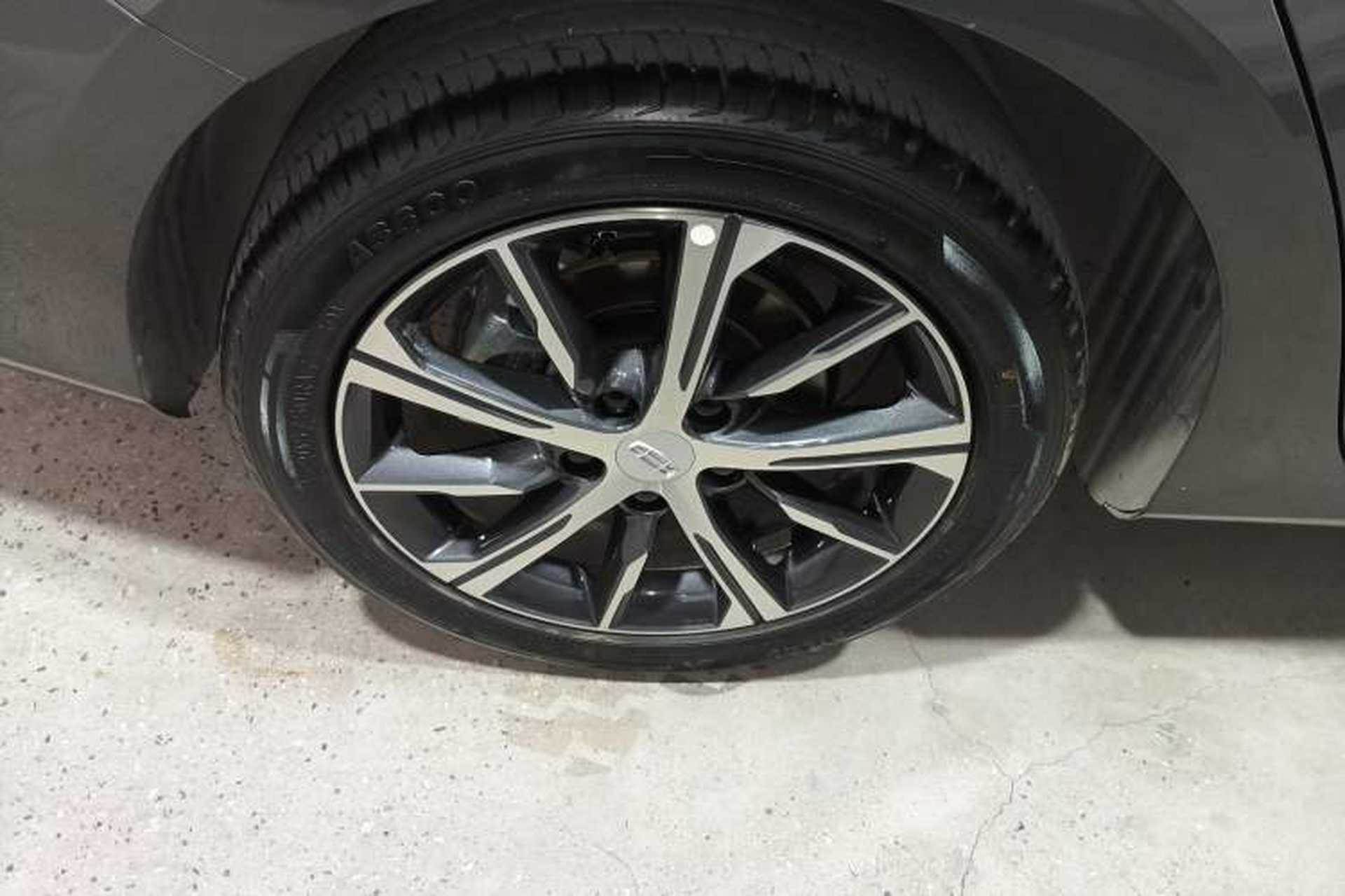 Used Geely Auto Emgrand 2023 4th Generation Champion Edition 1.5L CVT Prestige Model Exterior 3