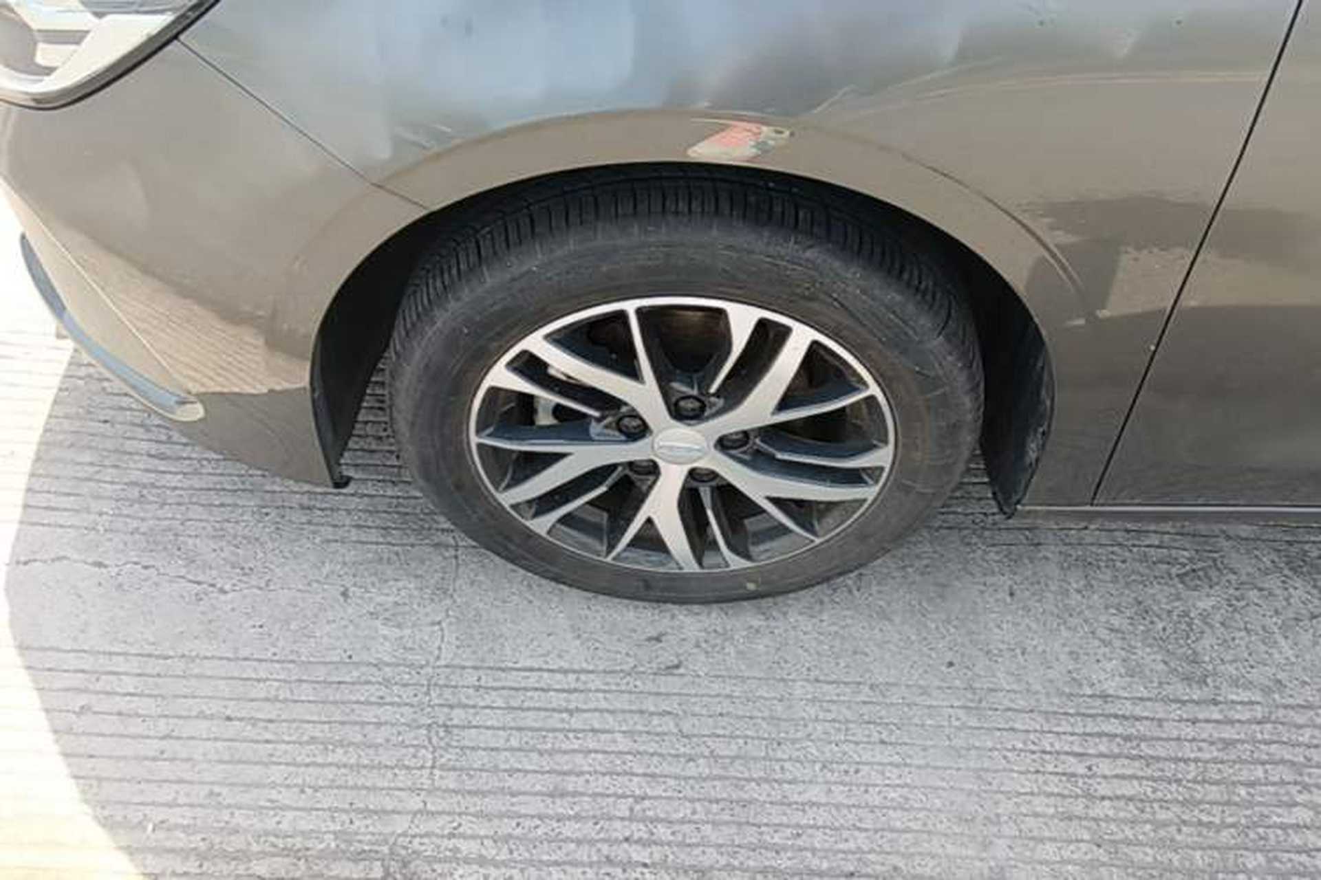 Used Geely Auto Emgrand 2023 4th Generation Champion Edition 1.5L Manual Luxury Model Exterior 4