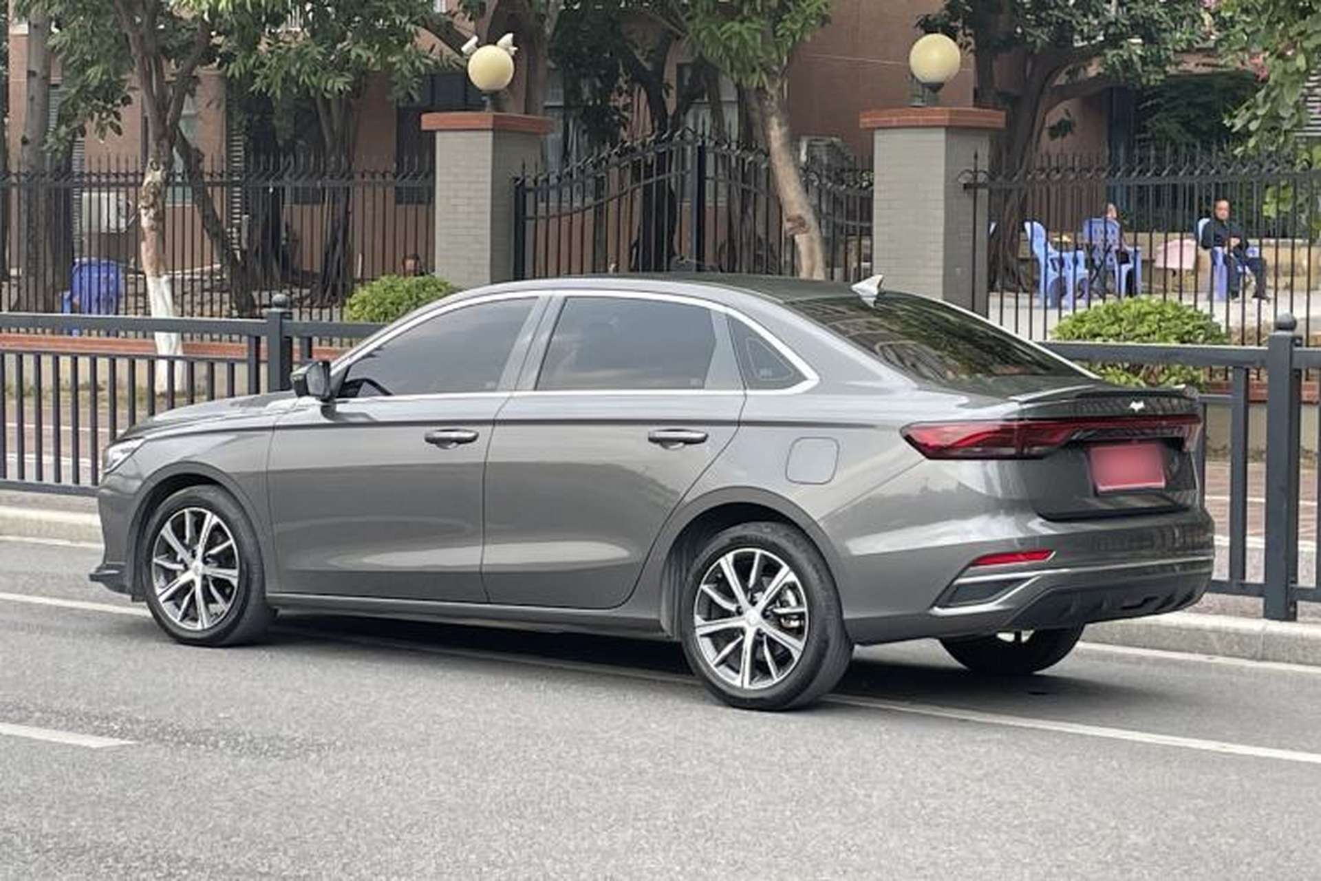 Used Geely Auto Emgrand 2023 4th Generation Champion Edition 1.5L CVT Prestige Model Exterior 4