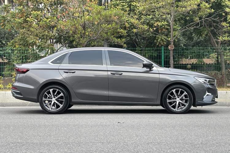 Used Geely Auto Emgrand 2023 4th Generation Champion Edition 1.5L CVT Prestige Model Exterior 8