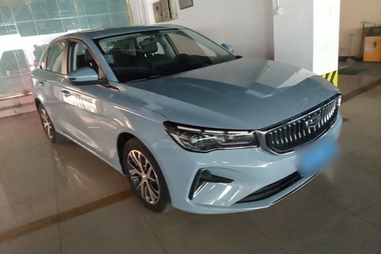 Used Geely Auto Emgrand 2023 4th Generation Champion Edition 1.5L CVT Luxury Model Front Right 45 Deg