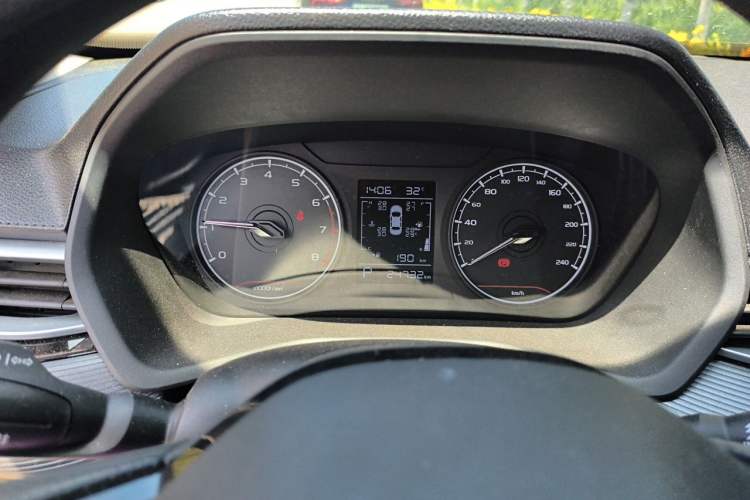 Used Geely Auto Emgrand 2023 4th Generation Champion Edition 1.5L CVT Luxury Model Instrument Cluster
