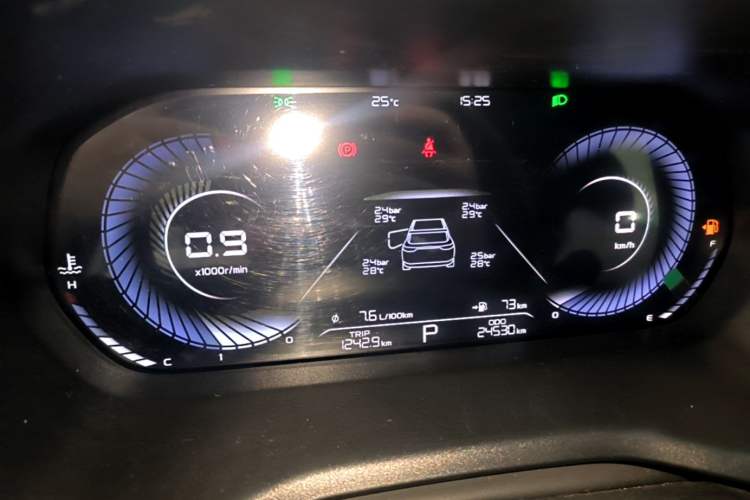 Used Geely Auto Emgrand 2023 4th Generation Champion Edition 1.5L CVT Prestige Model Instrument Cluster