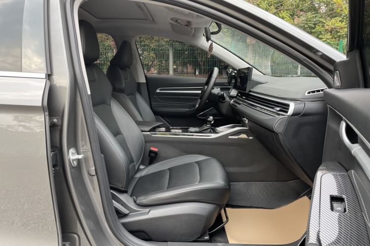 Used Geely Auto Emgrand 2023 4th Generation Champion Edition 1.5L CVT Prestige Model Interior 11
