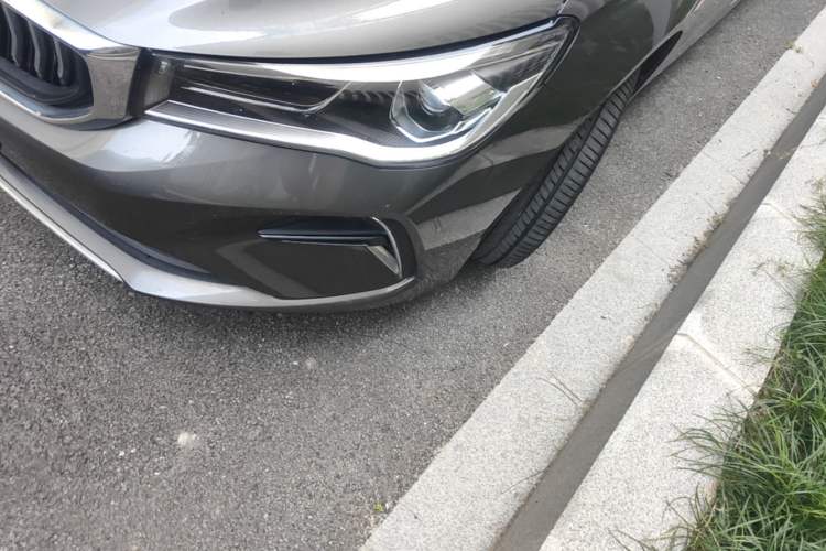 Used Geely Auto Emgrand 2023 4th Generation Champion Edition 1.5L CVT Flagship Model Left Front Headlight