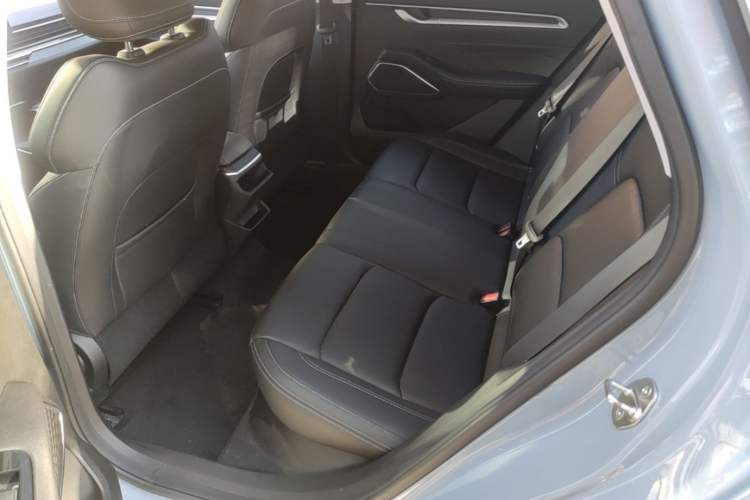 Used Geely Auto Emgrand 2023 4th Generation Champion Edition 1.5L CVT Luxury Model Left Rear Seat