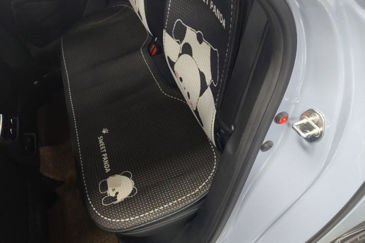 Used Geely Auto Emgrand 2023 4th Generation Champion Edition 1.5L CVT Prestige Model Left Rear Seat