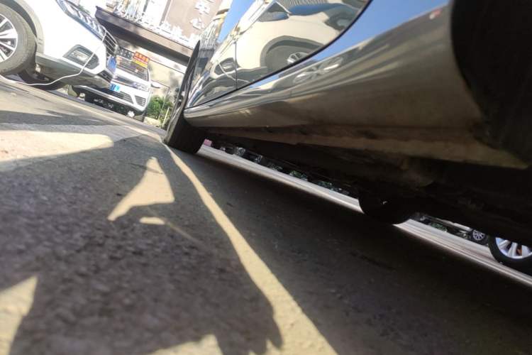 Used Geely Auto Emgrand 2023 4th Generation Champion Edition 1.5L CVT Luxury Model Left Side Sill