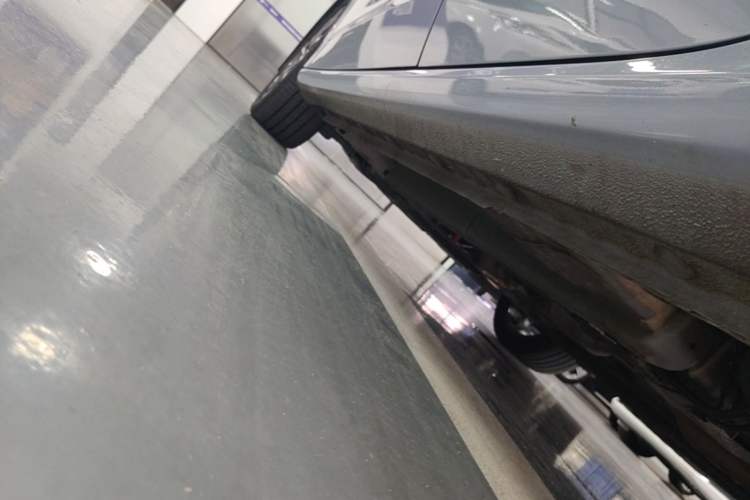 Used Geely Auto Emgrand 2023 4th Generation Champion Edition 1.5L CVT Prestige Model Left Side Sill