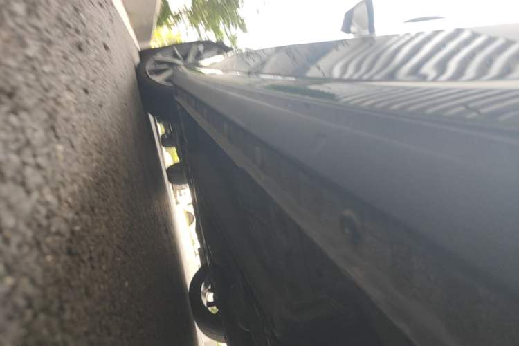 Used Geely Auto Emgrand 2023 4th Generation Champion Edition 1.5L CVT Flagship Model Left Side Sill