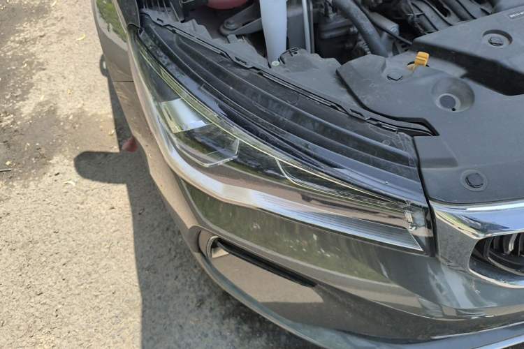 Used Geely Auto Emgrand 2023 4th Generation Champion Edition 1.5L CVT Luxury Model Right Front Headlight