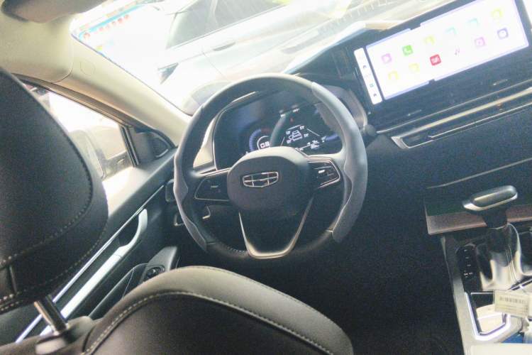 Used Geely Auto Emgrand 2023 4th Generation Champion Edition 1.5L CVT Prestige Model Steering Wheel