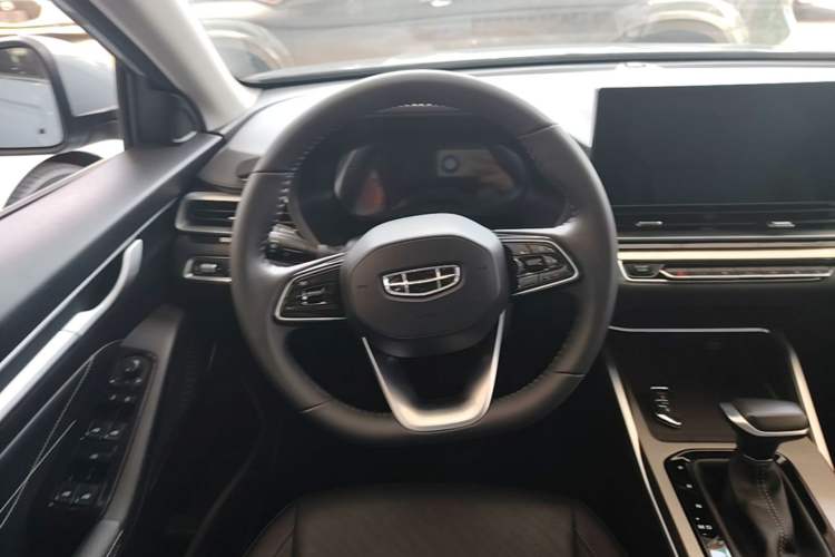 Used Geely Auto Emgrand 2023 4th Generation Champion Edition 1.5L CVT Prestige Model Steering Wheel