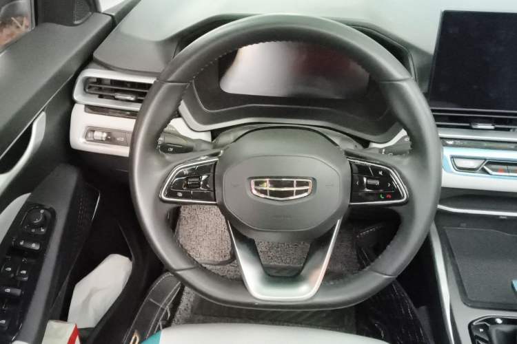 Used Geely Auto Emgrand 2023 4th Generation Champion Edition 1.5L CVT Flagship Model Steering Wheel
