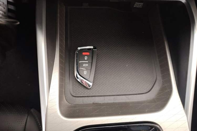 Used Geely Auto Emgrand 2023 4th Generation Champion Edition 1.5L CVT Prestige Model Vehicle Key