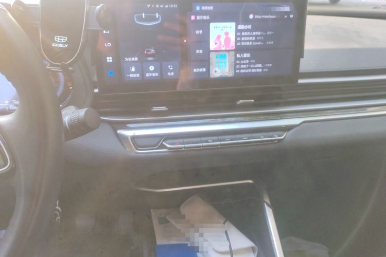 Used Geely Auto Emgrand 2023 4th Generation Champion Edition 1.5L Manual Luxury Model Audio And AC Panel