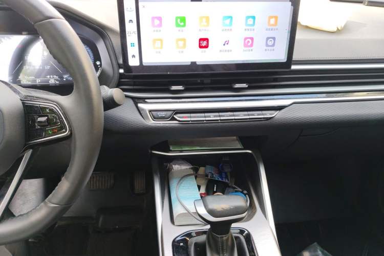 Used Geely Auto Emgrand 2023 4th Generation Champion Edition 1.5L CVT Prestige Model Audio And AC Panel