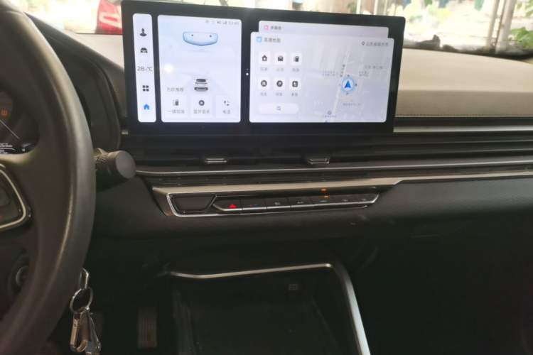Used Geely Auto Emgrand 2023 4th Generation Champion Edition 1.5L Manual Luxury Model Audio And AC Panel